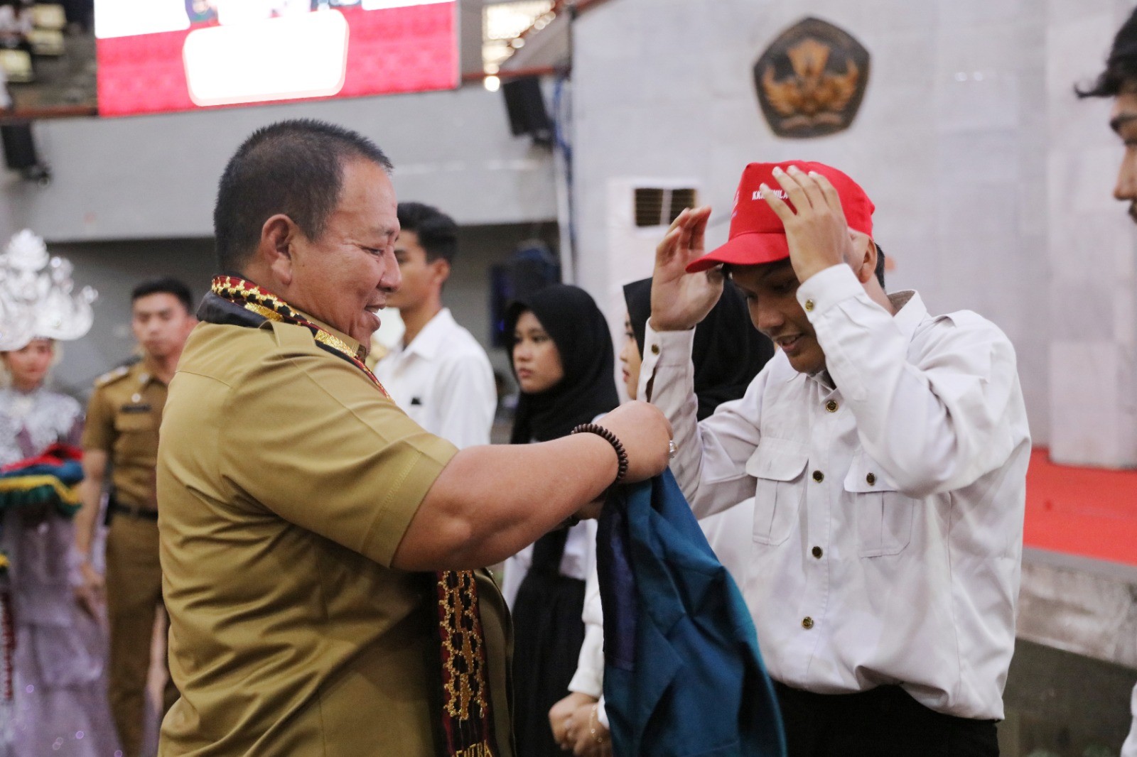 Gubernur Arinal : Mahasiswa  KKN Unila  Harus Berkarya dan Berperan Nyata untuk Masyarakat Lampung