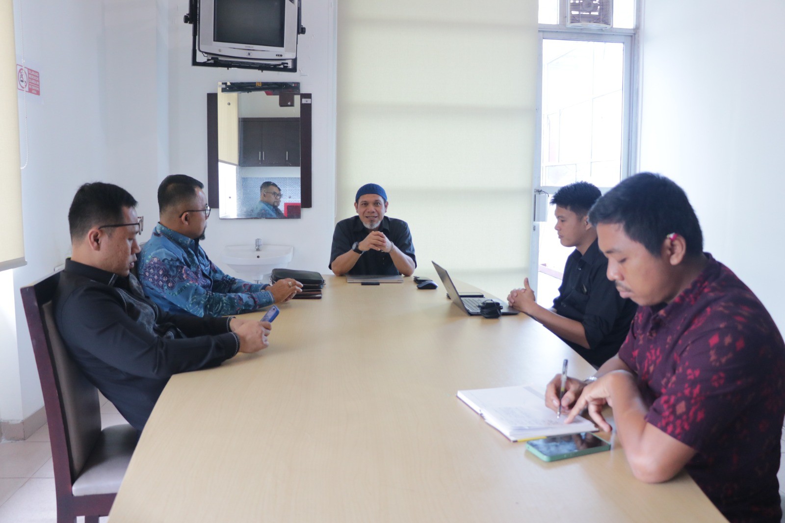 Terima Kunjungan NP &  Co. Law Firm, Prodi Hukum Bisnis Darmajaya Bahas Kerjasama