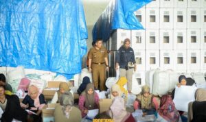 Tinjau Logistik Pemilu, Bupati Dendi Minta Peningkatan Pengamanan Gudang Logistik