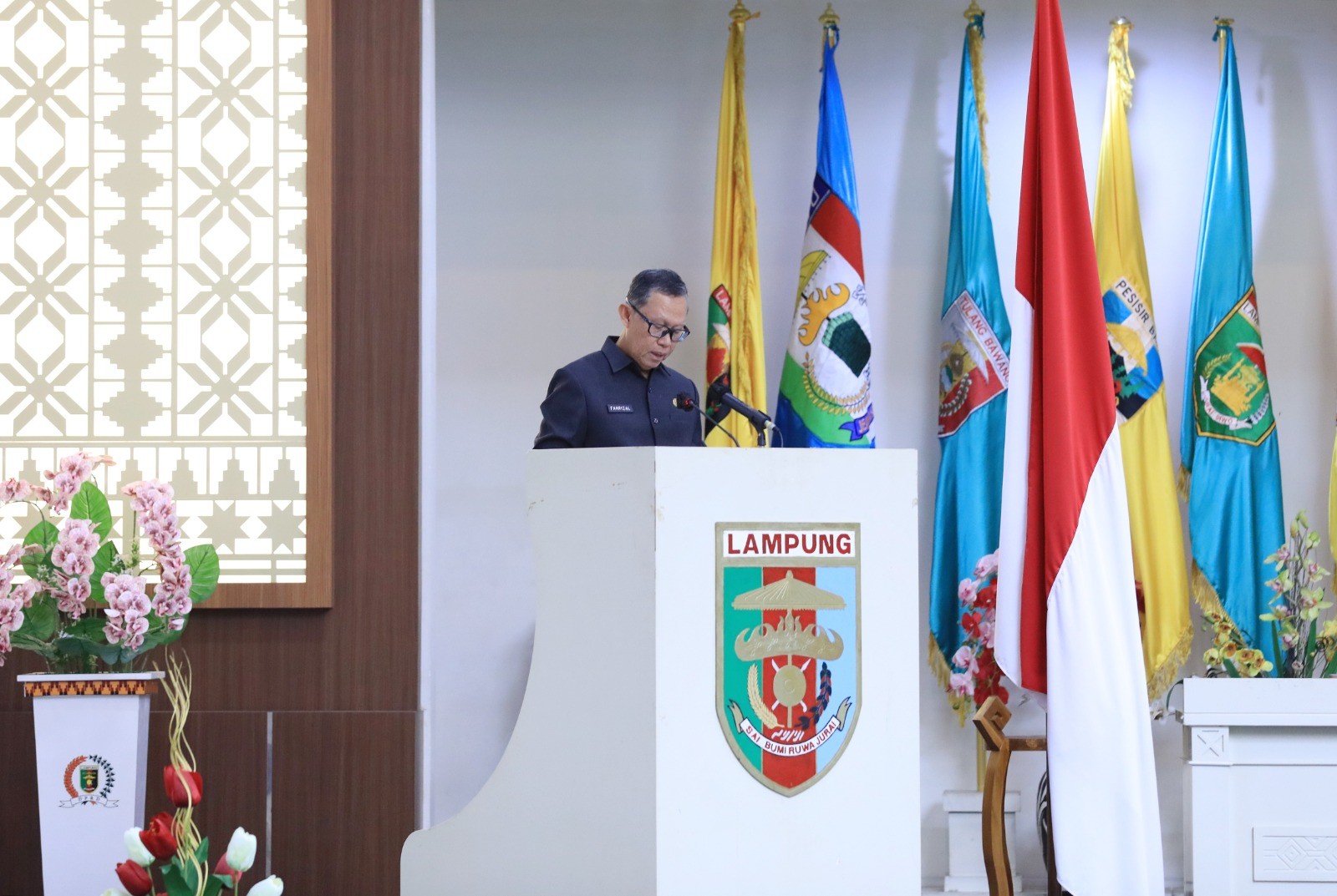 Sekdaprov Fahrizal Hadiri Paripurna DPRD Pembicaraan Tingkat II Terkait Laporan Pansus dan Perubahan Program Pembentukan Peraturan Daerah Tahun Anggaran 2024