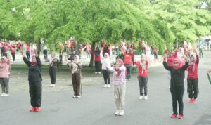 Winarni Senam Jantung Sehat Bersama ASN Pemkab Lampung Selatan