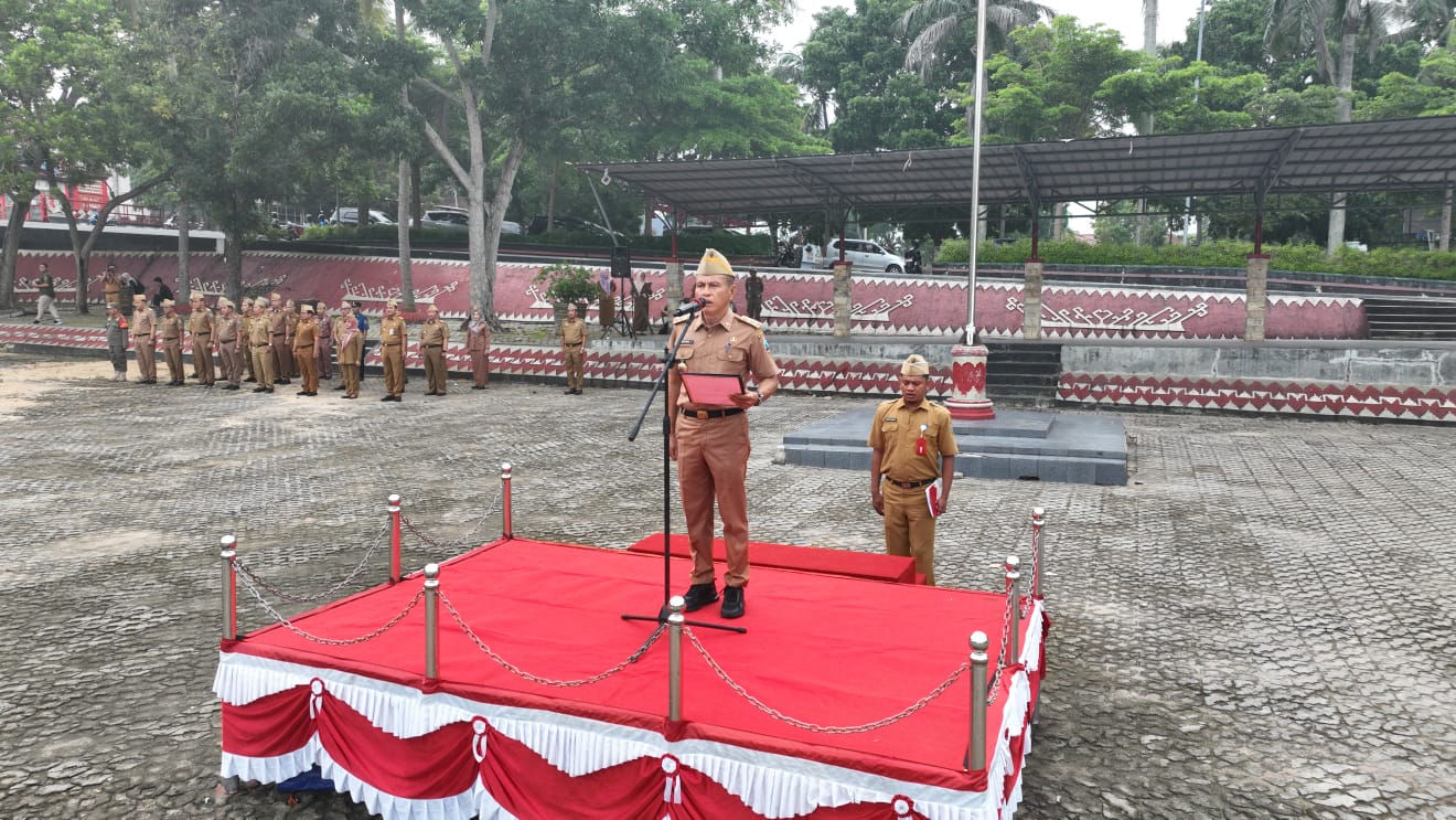 Pimpin Apel Mingguan, Plt Asisten Adum Kembali Ingatkan Disiplin Pegawai