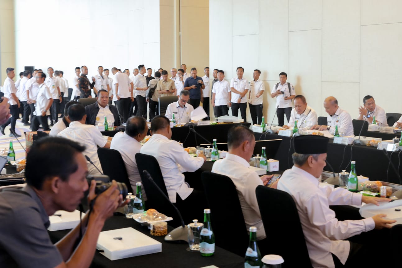 Gubernur Arinal Pimpin RUPS Bank Lampung Tahun 2023 dan RUPS Bank Lampung Luar Biasa Tahun 2024