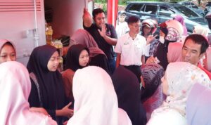 Belum Dibuka Bupati, Gelar Pangan Murah Sudah Diserbu Warga