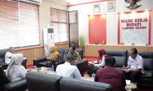 Bupati Lampung Selatan Terima Audiensi Pimpinan Cabang Pembantu Bulog Lampung Selatan