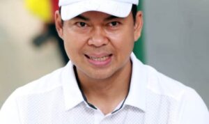 Lengserkan Sekjen Golkar , Rycko Melanggeng Ke Senayan