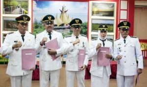 Bupati Lamsel Rolling 20 Pejabat Struktural, Lima Camat Berganti