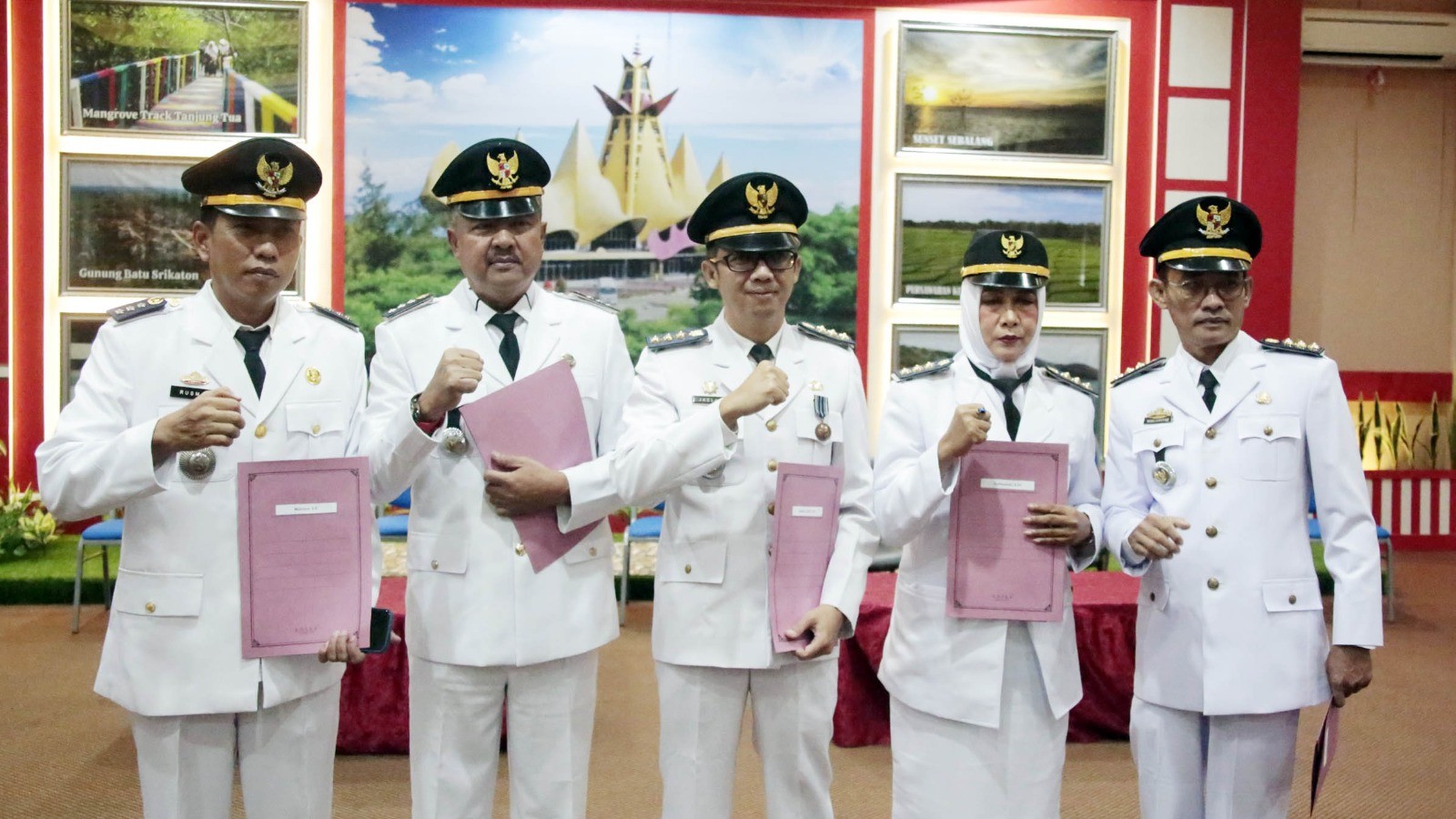 Bupati Lamsel Rolling 20 Pejabat Struktural, Lima Camat Berganti