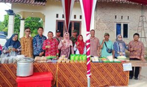 Masyarakat Serbu Pasar Murah di Desa Kalirejo Kecamatan Palas