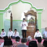 Sekda Thamrin Ajak Masyarakat Desa Suak Tingkatan Kepedulian di Bulan Ramadan