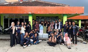 Salurkan Makanan Berbuka dari Yayasan Alfian Husin, ini Kata Mahasiswa IIB Darmajaya