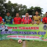 Laga Ekshibisi Red Brothers VS Desa Beringin Kencana Meriahkan Open Turnamen Bringin Kencana Cup