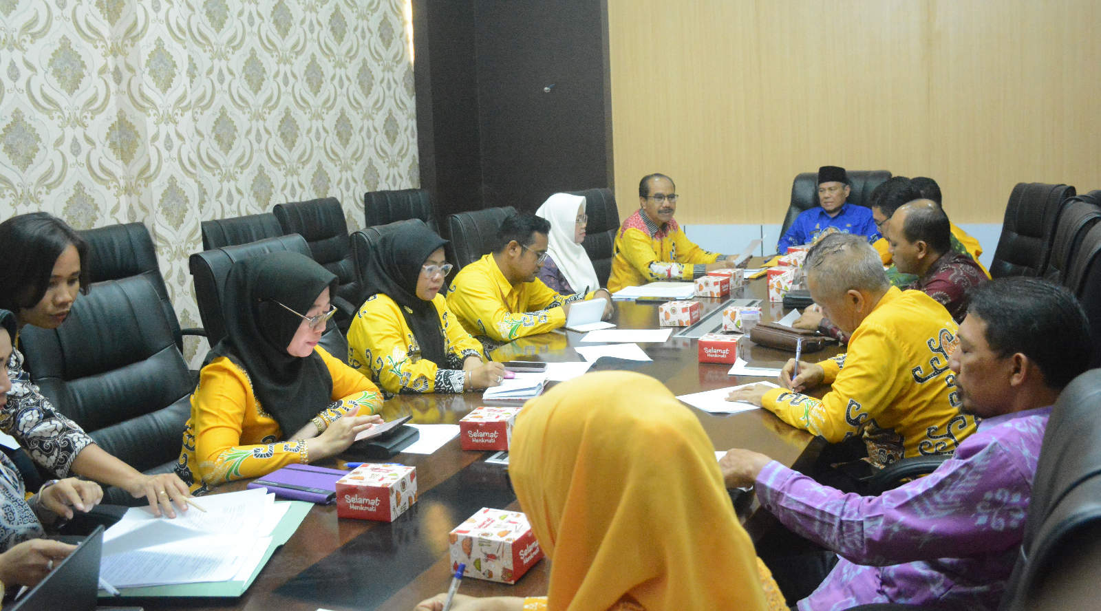 Pj. Sekretaris Daerah Lamteng Mewakili Bupati Lamteng Pimpin Rapat Pamantapan Penilaian Kepatuhan Ombudsman Tahun 2024