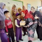 Sambangi Madrasah Khairiyah, Bunda Winarni Dorong Pembangunan Rehab Gedung Sambangi Madrasah Khairiyah, Bunda Winarni Dorong Pembangunan Rehab Gedung