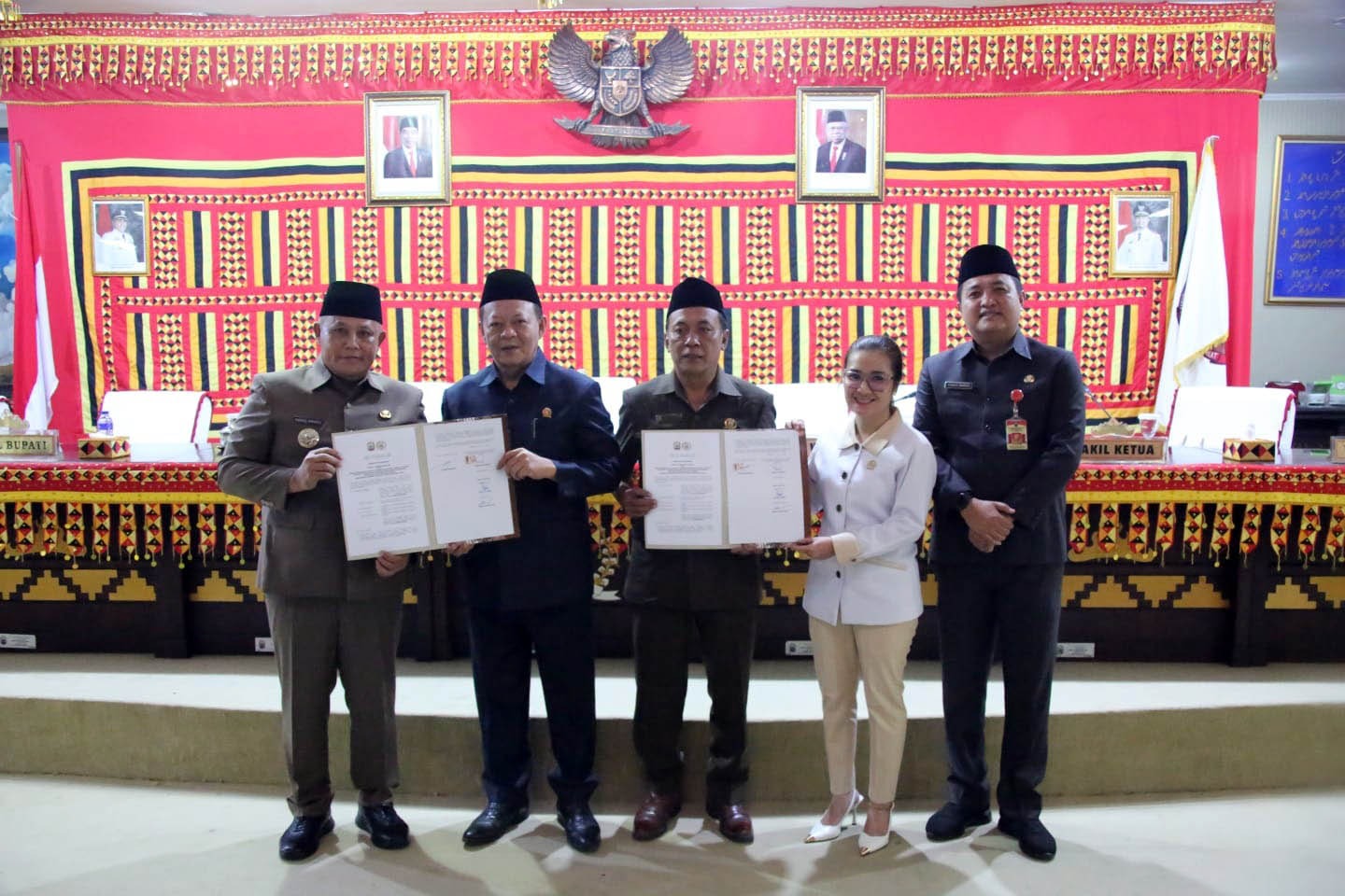 Tok! Delapan Fraksi DPRD Sahkan Ranperda Pertanggungjawaban Pelaksanaan APBD Lampung Selatan TA 2023