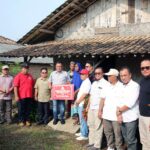 Nanang Ermanto Kembali Tebar Bantuan Bedah Rumah di Sidomulyo dan Palas Nanang Ermanto Kembali Tebar Bantuan Bedah Rumah di Sidomulyo dan Palas