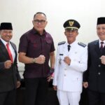 Selamat! Nanang Ermanto dan Winarni Terima Tanda Kehormatan Satyalancana Wira Karya, Satu-satunya Wakil Pulau Sumatera Selamat! Nanang Ermanto dan Winarni Terima Tanda Kehormatan Satyalancana Wira Karya, Satu-satunya Wakil Pulau Sumatera