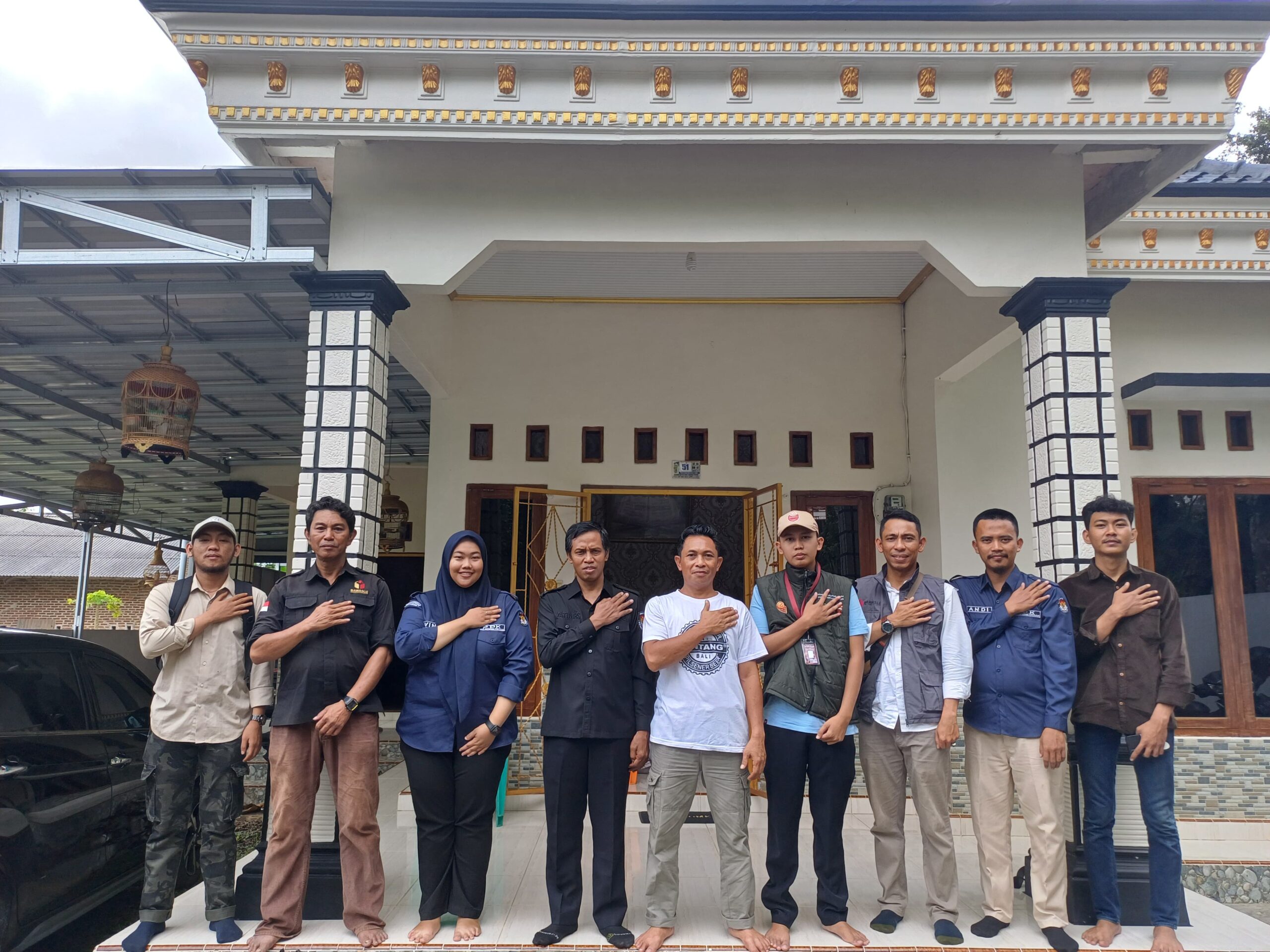 Ketua KPU Pesawaran Sambangi Rumah Ketua PWI, Ada Apa ?