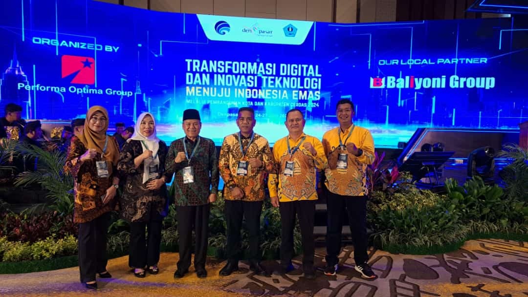 Pj. Sekretaris Daerah didampingi Kepala Dinas Kominfotik Lamteng Hadiri Acara Pembukaan Forum Smart City 2024