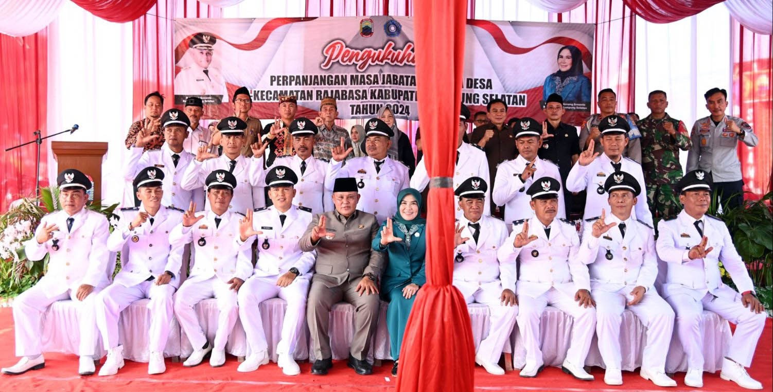 Kukuhkan 15 Kepala Desa se-Kecamatan Rajabasa, Nanang: Pemimpin Itu Pelayan Rakyat