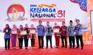 Raih Satyalancana Wira Karya, Nanang dan Winarni Dapat Apresiasi BKKBN Provinsi Lampung
