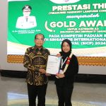 Pj. Gubernur Samsudin Apresiasi Paduan Suara THLC yang Meraih Gold Award Singapore International Choral Festival 2024 Pj. Gubernur Samsudin Apresiasi Paduan Suara THLC yang Meraih Gold Award Singapore International Choral Festival 2024
