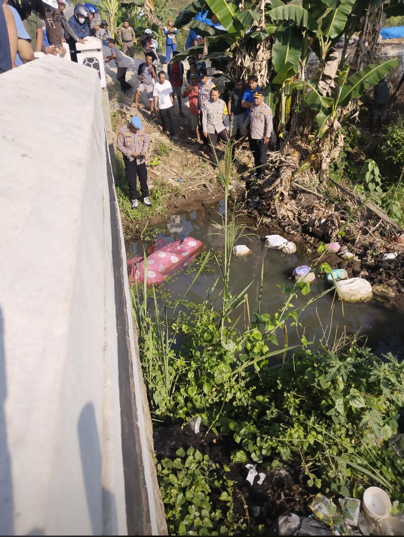 Mayat tanpa Indentitas Ditemukan Dibawah Jembatan Binong Waylayap