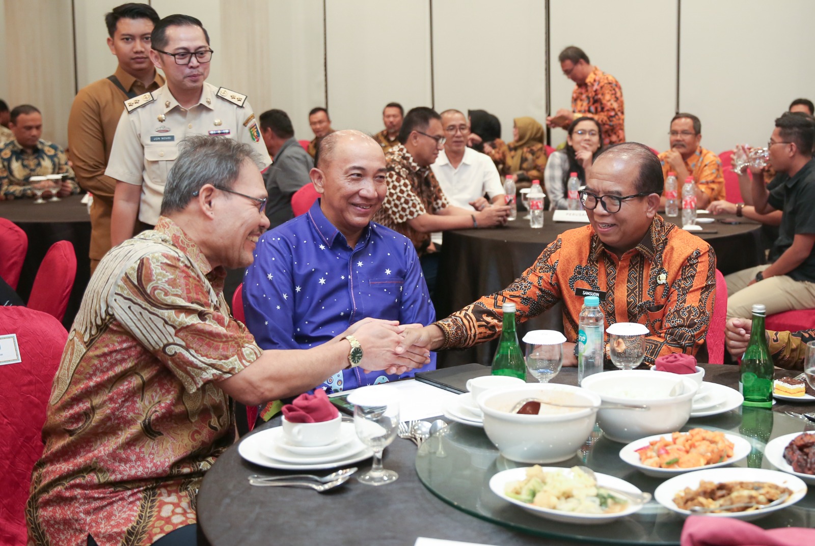 Pj. Gubernur Samsudin Ajak Perusahaan Swasta Bergandengan Tangan Benahi Jalan Rusak di Provinsi Lampung