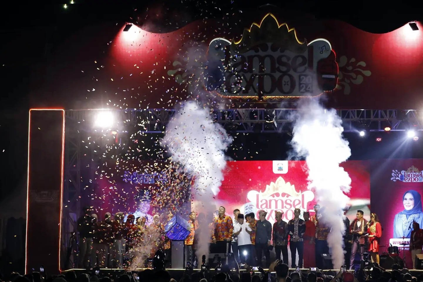 Pesta Kembang Api Meriahkan Pembukaan Lampung Selatan Expo 2024