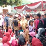 Peringati HUT Pesawaran Dan RI Ke 79,Ribuan Warga  banjiri Halaman Kantor Camat Gedong Tataan