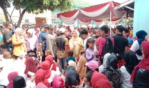 Peringati HUT Pesawaran Dan RI Ke 79,Ribuan Warga  banjiri Halaman Kantor Camat Gedong Tataan