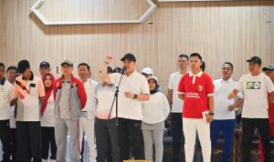 Pemkab Pesawaran Gelar Senam Bersama OPD dan Pemberian Tali Asih pada Peringatan Hari Olahraga Nasional ke-41