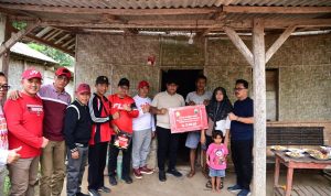 Nanang Ermanto Resmikan Hasil Bedah Rumah Milik Warga Pasuruan