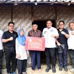 Nanang Ermanto Salurkan Bantuan Bedah Rumah Untuk 3 Warga di Kecamatan Penengahan