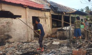 Kebakaran SMPN 6 Pesawaran, Harta Benda Pak Midun Ludes Dilalap Api