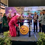 Nuri Maulida Pimpin Dekranasda Lampung Selatan Promosikan Kerajinan Khas di ITTIE Batam