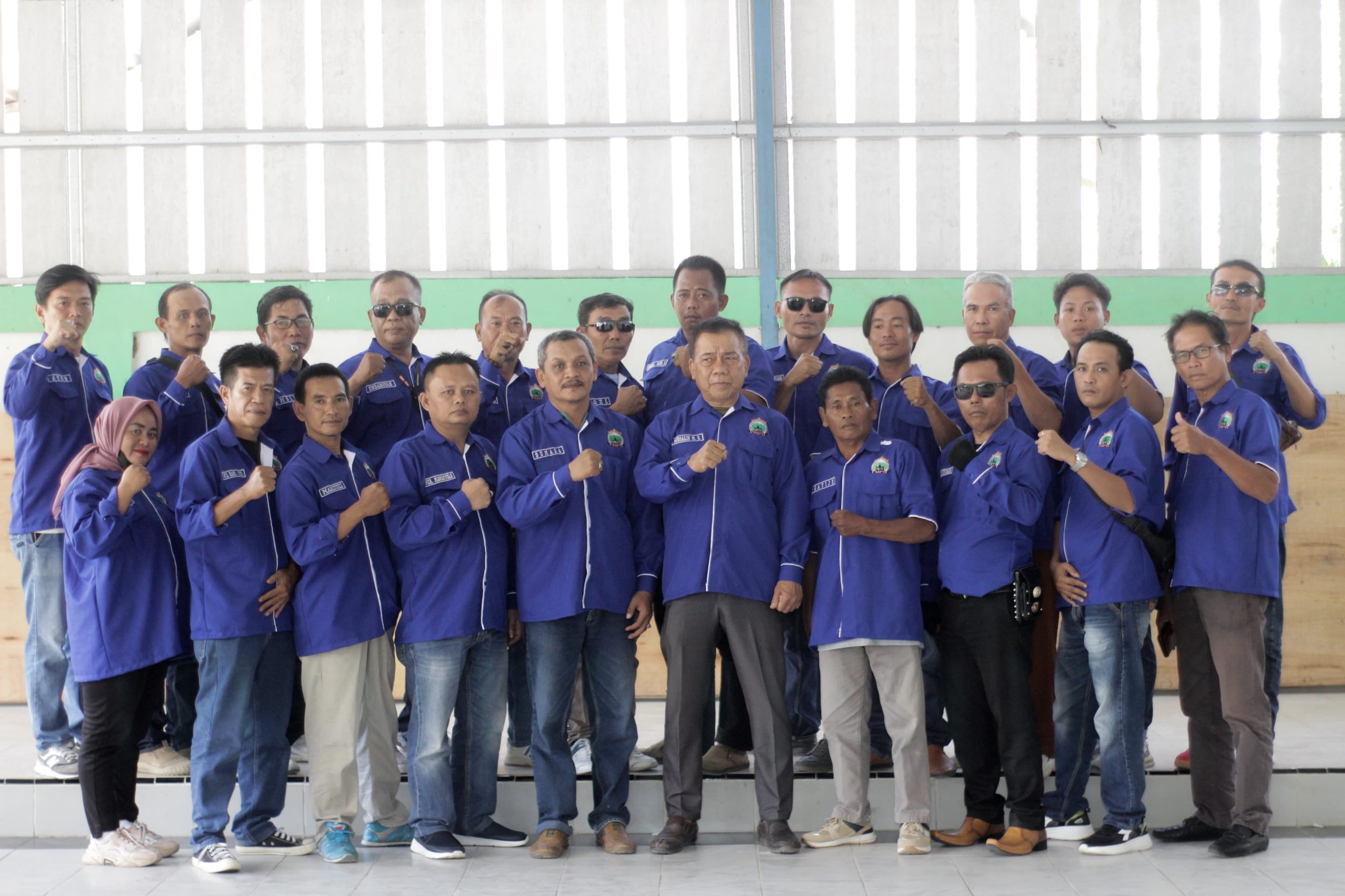 Forum Masyarakat Pesawaran Bersatu Gruduk Kantor Bawaslu Pesawaran