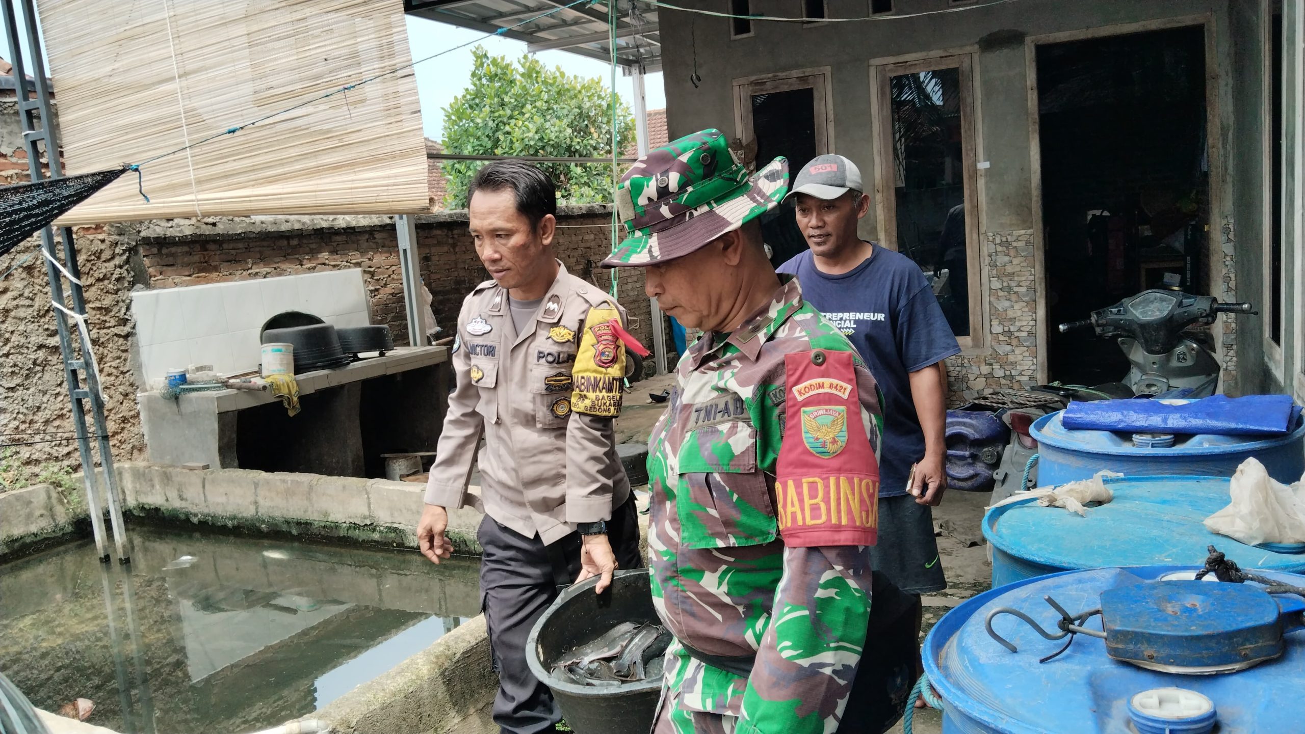 Babinkamtibmas Dan Babinsa Desa Bagelen Berikan Edukasi Program Ketahanan Pangan