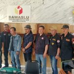 Sejumlah LSM Pesawaran Laporkan Cabup Arisandi DP Beserta KPU Ke Bawaslu