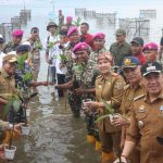 Jelang HUT ke-79 Th Korps Marinir: Brigif 4 Mar/BS Bersama MNC Peduli dan Golden Tulip Tanam Ribuan Mangrove