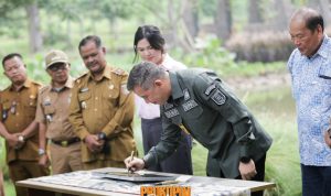 TNI AL Batalyon Infanteri 7 Marinir Teluk Pandan Wujudkan Ketahanan Pangan Nasional Lewat Bakti Sosial dan Kesehatan