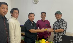 Peringati HPN Ke 79, DPW SMSI Provinsi Lampung Potong Tumpeng Di Kantor Sekretariat