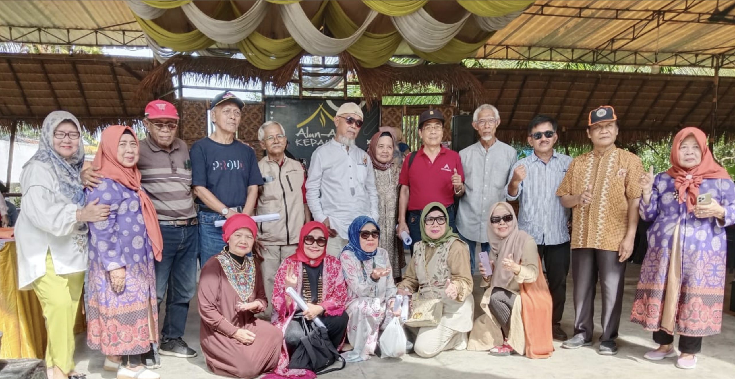 Alumni SMPN 1 Tanjungkarang Tahun 1971 Temu Kangen di Bandar Lampung 