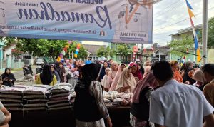 Ratusan Masyarakat Kota Bandar Lampung Antusias Menghadiri Operasi Pasar Murah Ramadhan