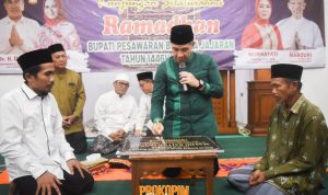 Bupati Pesawaran Dendi Ramadhona Kunjungi Kecamatan Way Ratai dan Padang Cermin dalam Agenda Silaturahmi Ramadan