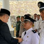 Lantik Penjabat Kepala Desa Khepong Jaya dan Sukaraja, Bupati Pesawaran Dorong Pemimpin Desa Jaga Kerukunan Lantik Penjabat Kepala Desa Khepong Jaya dan Sukaraja, Bupati Pesawaran Dorong Pemimpin Desa Jaga Kerukunan