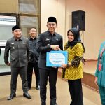 Semringah, 2.513 THLS Lamsel Dapat Tunjangan Keagamaan Jelang Idulfitri 1446 Hijriah Semringah, 2.513 THLS Lamsel Dapat Tunjangan Keagamaan Jelang Idulfitri 1446 Hijriah