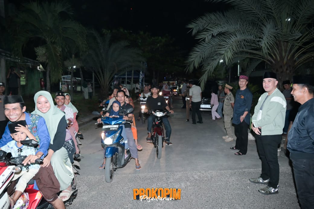 Bupati Dendi Ramadhona Sambut Idulfitri 1446 H dengan Semangat Kebersamaan