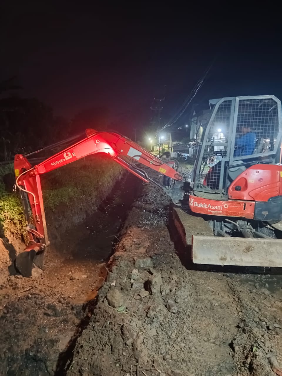 Pemerintah Kota Bandar Lampung Melakukan Pengerukan dan pengangkatan Sedimen di SejumlahTitik