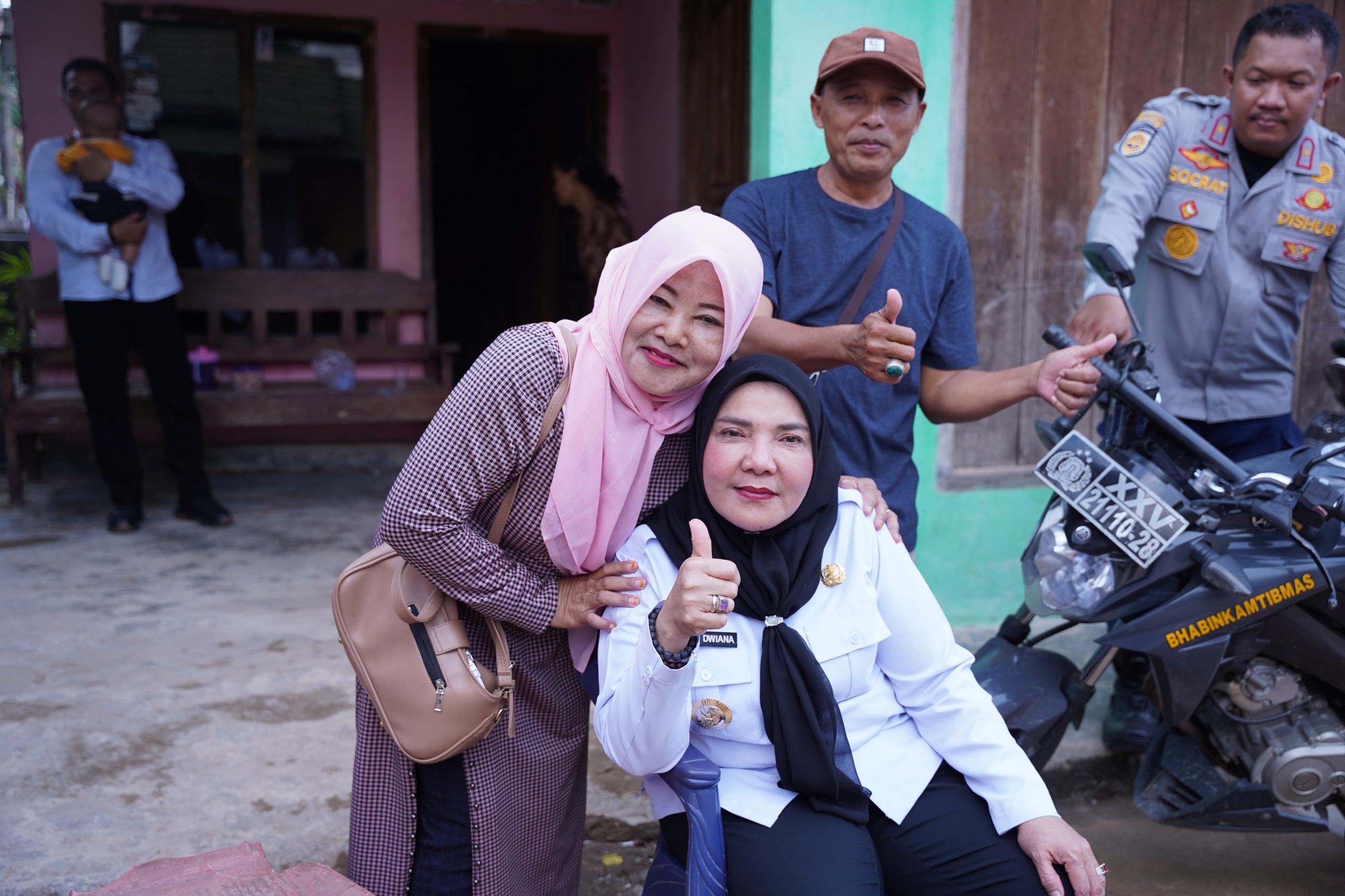 Beli Tanah Warga, Bunda Eva Bangun Taman